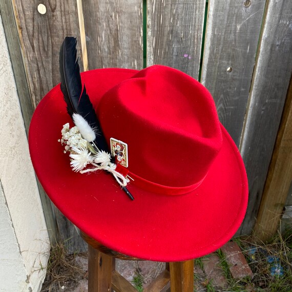 Queen of Hearts Red Wool Fedora With 