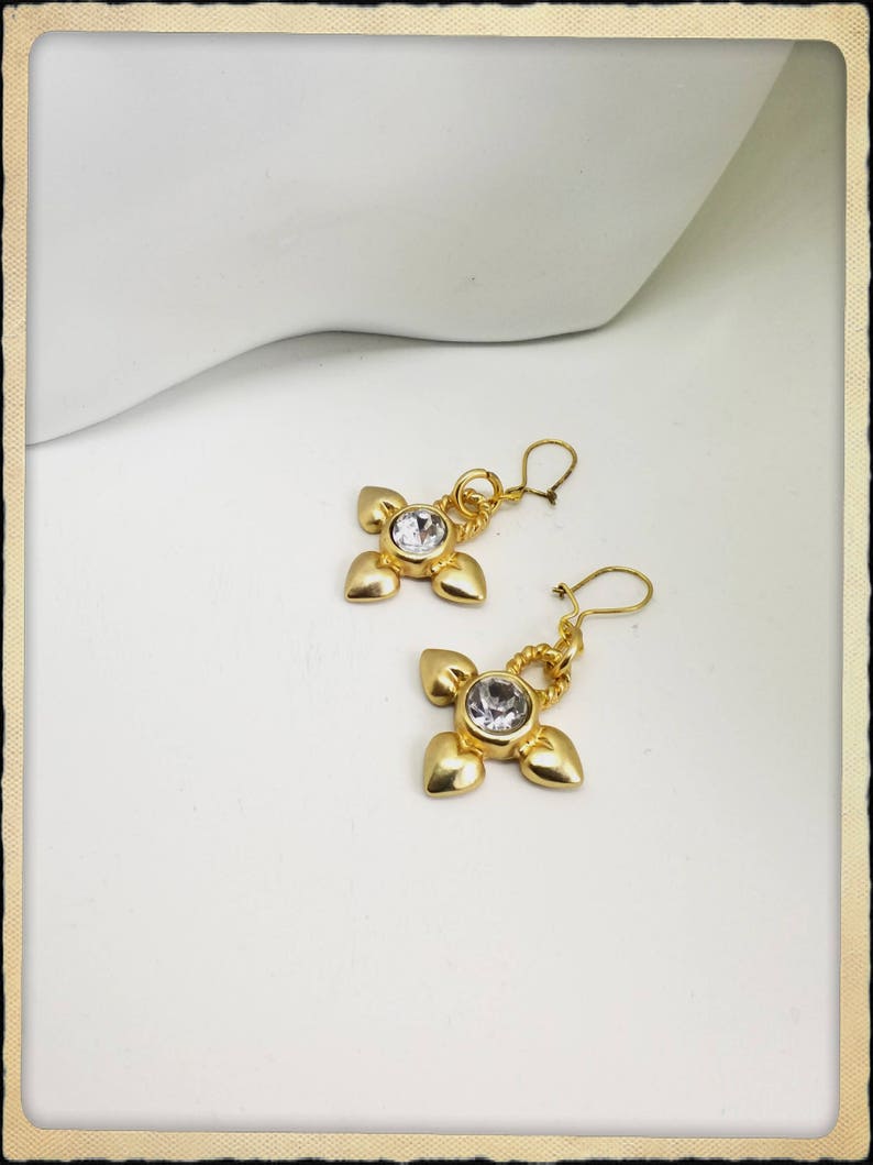 Vintage goldtone dangle earrings