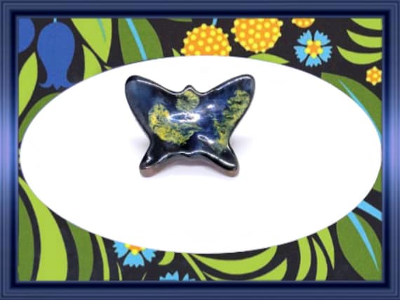 Vintage ceramic blue butterfly brooch pin - image 1