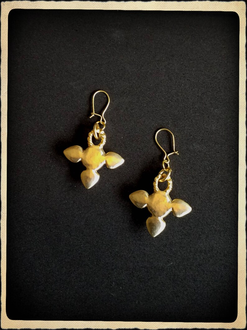 Vintage goldtone dangle earrings