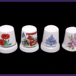 Vintage samlarobjekt i porslin, två souvenirer, två andra