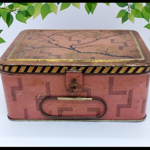 Antique Art Deco Norwegian advertising tin box from Freia fløtekaramell