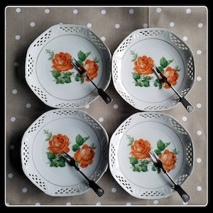 Vintage Edwardian German Schwarzenhammer china orange roses dessert plates, a set of 4