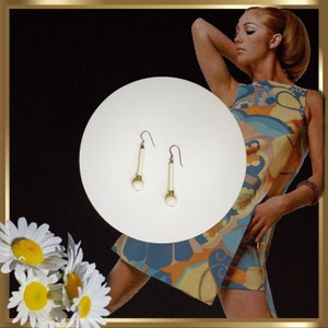Vintage Finnish Aarikka white and gold wooden dangle earrings