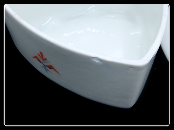Vintage Art Deco white porcelain triangular trink… - image 10