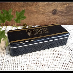Vintage mid-century Elastoplast Doctors set collectible tin