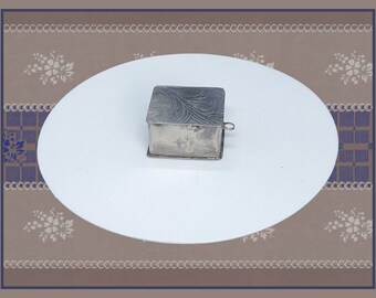 Pendentif Ancien En Argent Massif 925 - Filigrane En Forme De Boîte Livre - Occasion, Bon état