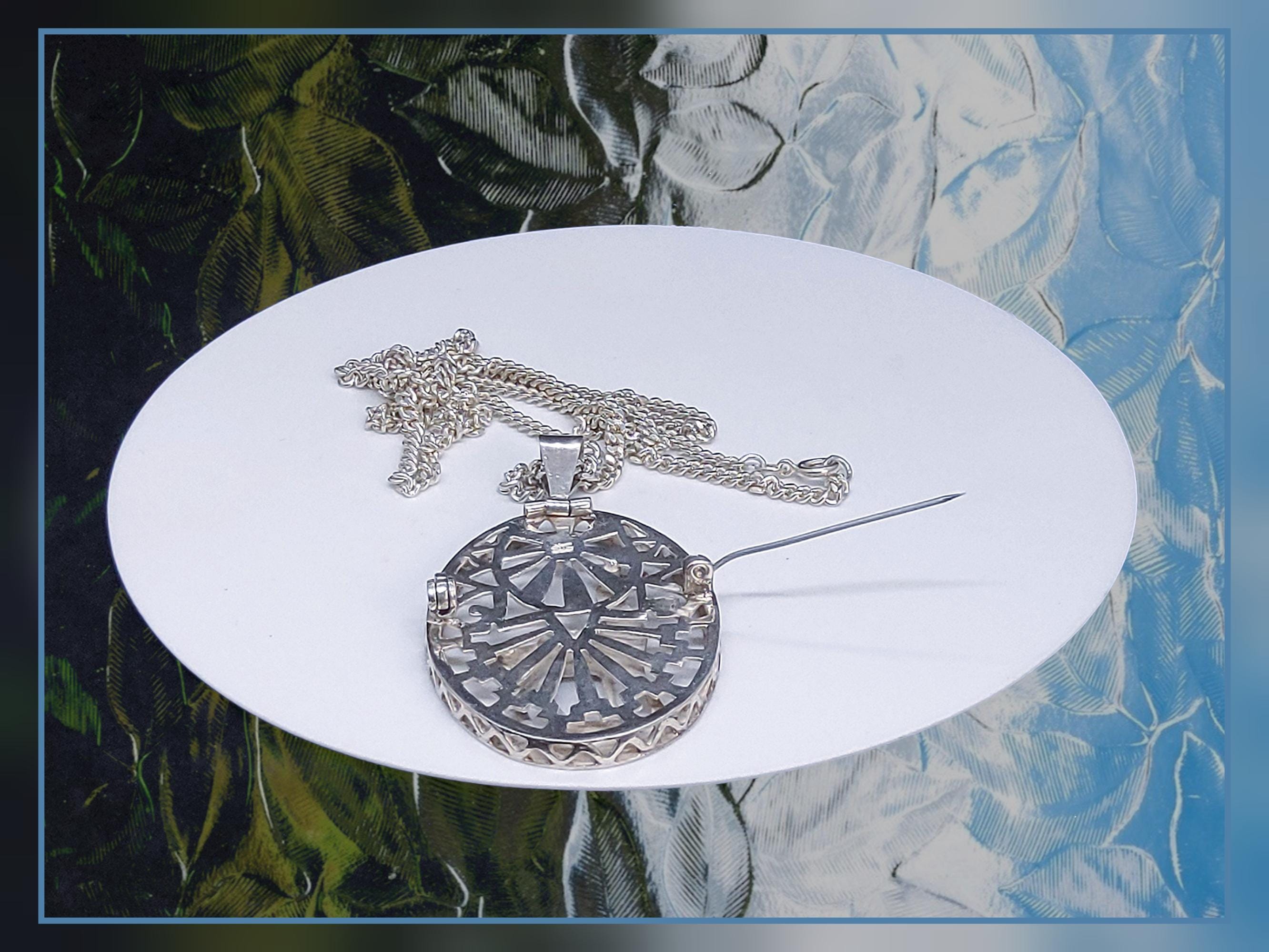 ヴィンテージの大きなペルー産スターリングシルバーのラマブローチ