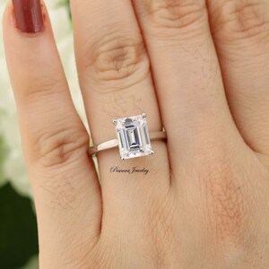 3ct Emerald Cut Solitaire Engagement Ring, 3ct Emerald cut ring, CZ diamond simulants Emerald Cut Wedding ring, Promise Ring, Anniversary