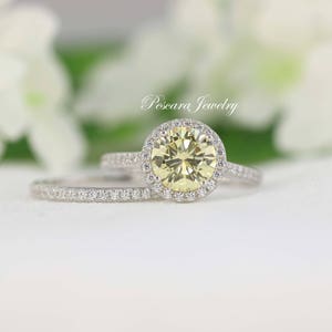 Wedding Ring Set - 2.6 ctw Light Canary Yellow Round Halo Engagement Ring - Wedding Ring - Promise Ring - Bridal ring