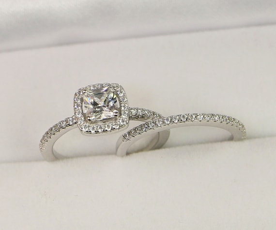 Small halo shop engagement rings