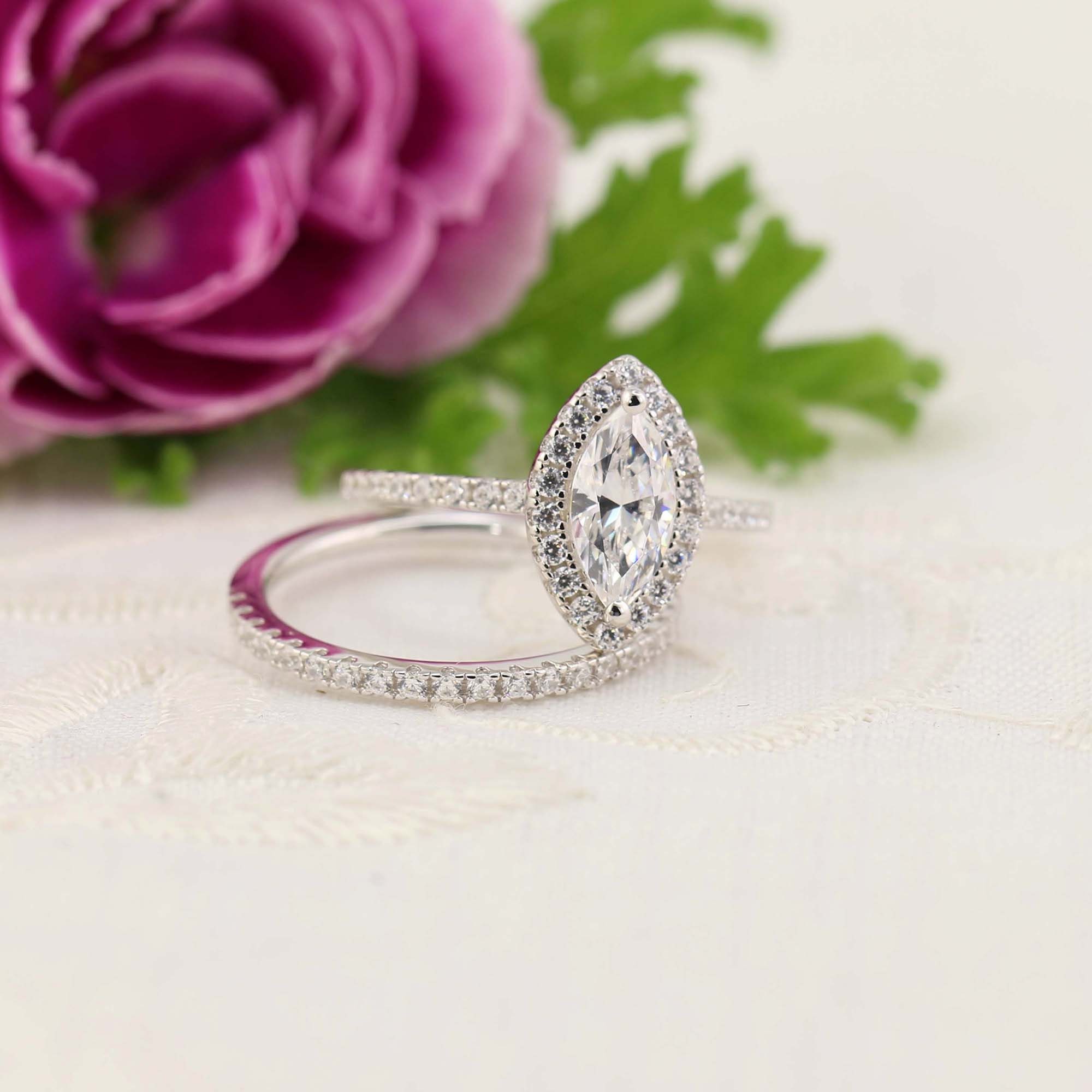 マーキスカット エンゲージリング セット ハーフエタニティ、1ct