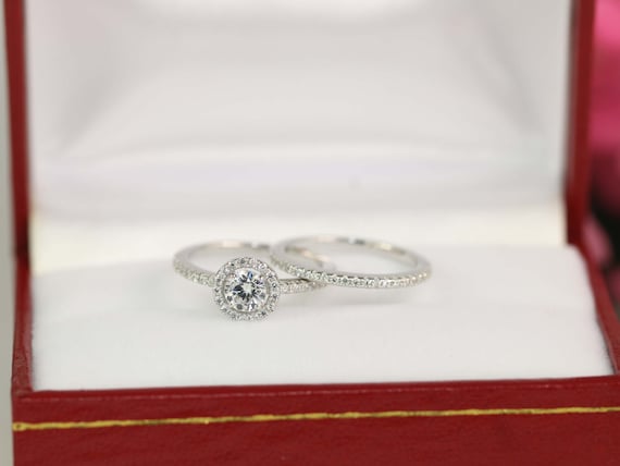 Wedding Ring Set Round Halo Engagement Ring CZ Engagement Ring - Main Image