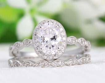 2.1ctw Oval Bridal Set, Art Deco Halo Ring, Oval Engagement Ring, Promise Ring, Diamond Simulants, Sterling Silver