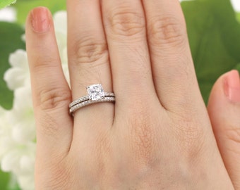 1.4ctw Cushion Cut Engagement Ring Set, Cushion Cut Promise Ring, Cushion Wedding Ring set, Promise Ring, CZ Diamond Simulant Silver Ring