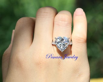 Jewelryboxes Love Heart Pave CZ Silver Engagement Ring – Rhodium Plated, Cubic Zirconia, Simulation Ring RS22