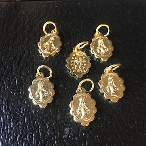 Madonna Miraculous Extra Small Gold Tone  Medals Double sided Set of 6  for Charm Bracelet or Pendant Virgin Mary