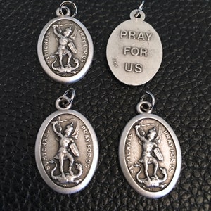 Saint Michael Protection Medals Double sided Vintage style ITALY Set of 4  for Charm Bracelet or Pendant