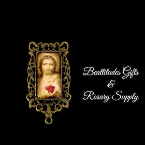 SACRED HEART Of JESUS Large  Rosary Centerpiece Center Piece connector Chaplet Medal Pendant Jewelry making Rosary Parts Brass tone