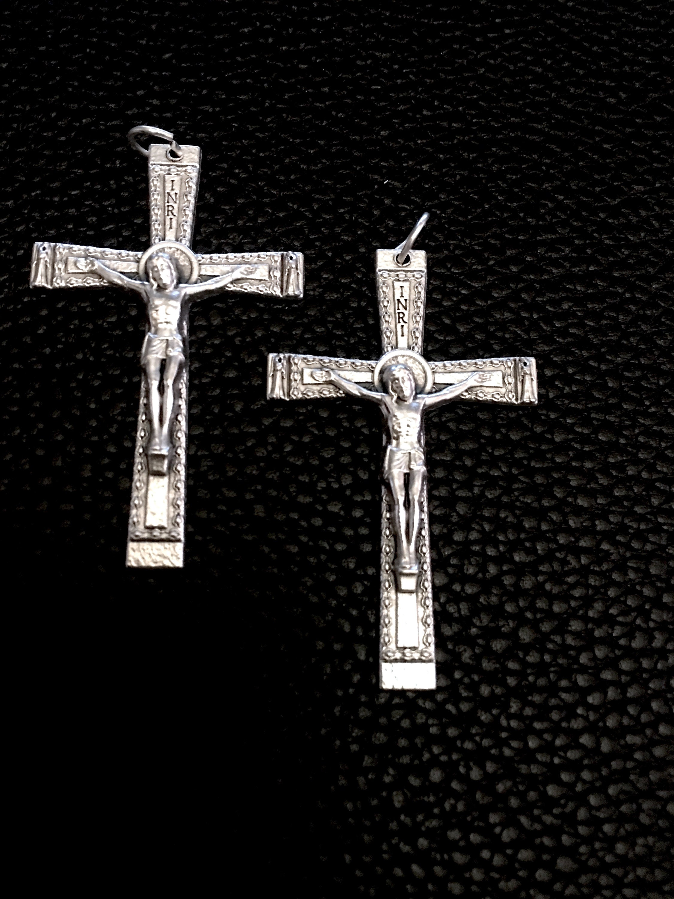 Made in Italy Inri - Etsy