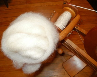 Natural White Border Leicester Wool Roving (4 oz)