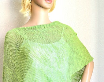 Poncho leve feminino tricotado à mão