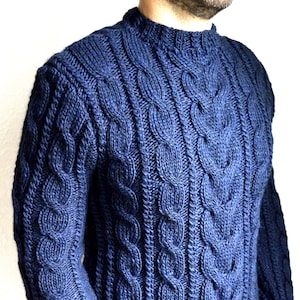Hand knitted men&#39;s sweater