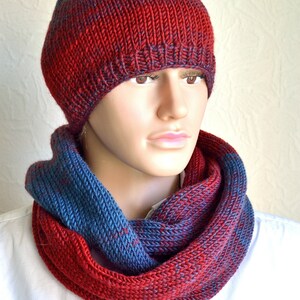 Hand made men&#39;s wool hat & snood scarf set