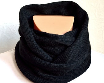 Hand made 100% cashmere unisex snood scarf