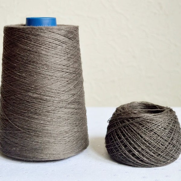 100% Linen yarns, 50g / 1,76 oz balls