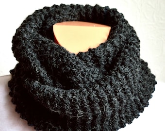 Handgestrickter Herren-Loopschal aus Alpaka-Wolle