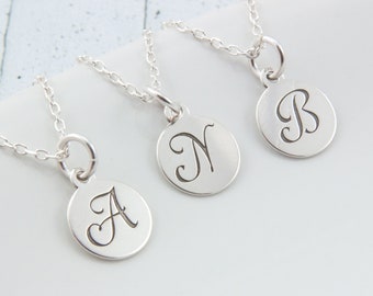 INITIAL LETTER NECKLACE