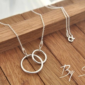 Sterling zilveren ketting met twee cirkels, hanger met 2 twee ringen afbeelding 5