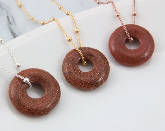 Sandstein Donut Halskette, Kreis Big Hole Kristall Anhänger, Frauen und Mädchen Edelstein Schmuck Geschenk