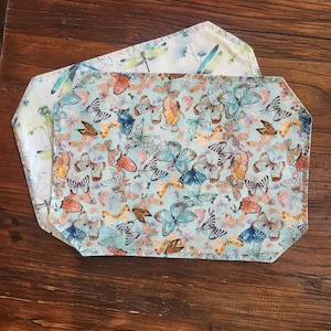 Reversible Handmade Placemats featuring butterflies and dragonflies.