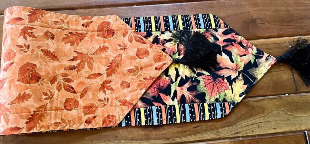 Fall Leaves Reversible Table Runner - Etsy