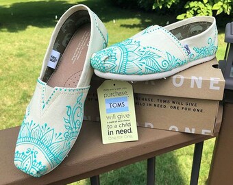 design your own toms