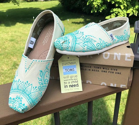 design your own toms