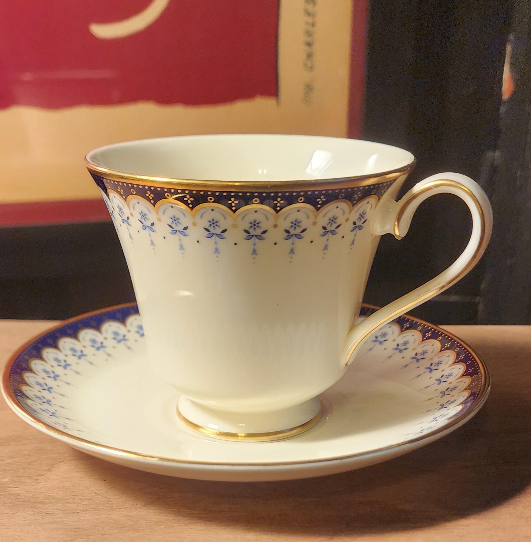 Minton エリザベス 皿 ファインボーンチャイナ Minton エリザベス 皿 ファインボーンチャイナ - メルカリ