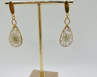 Handmade Resin Flower Earrings: Pressed Queen Anne's Lace Dangles
