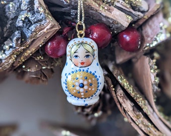 Little white Matryoshka pendant, cute matryoshka hand painted pendant, Russian doll lacquered pendant, hand made wooden pendant