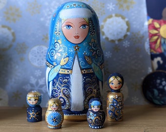 MADE TO ORDER Matryoshka Ukladka Nasten'ka and her little friends,Matreshka,Nesting dolls,Babushka dolls, 12 cm,Christmas dolls