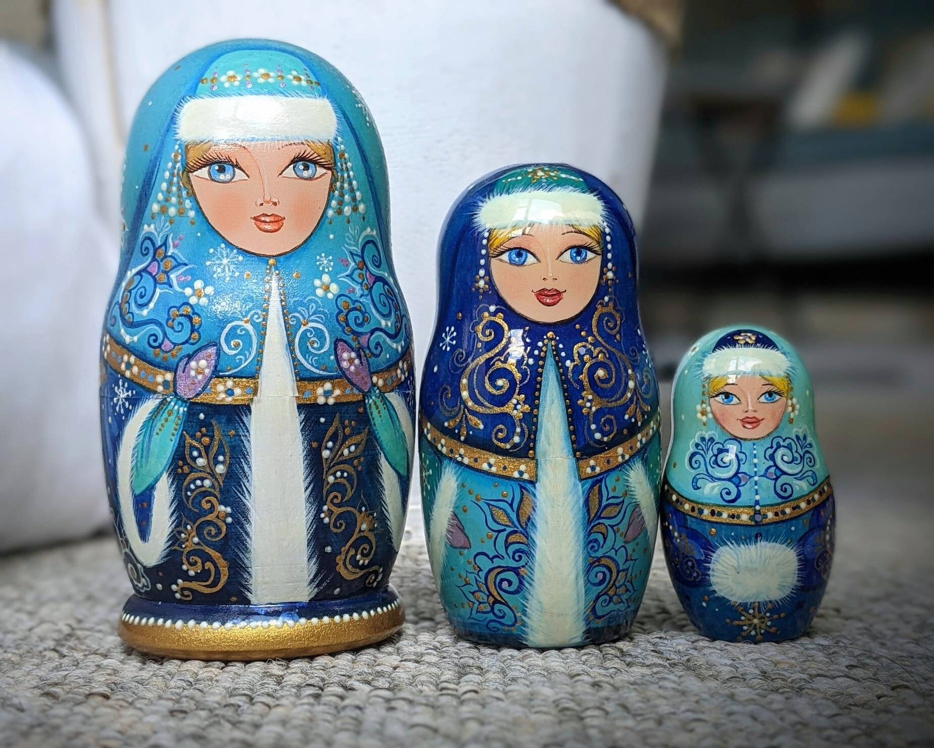 ロシアン マトリョーシカ 3 small dolls Green Yellow Beautiful