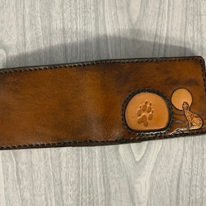 Leather wallet, leather billfold, hand tooled billfold, billfold with wolf, wallet, wolf, one wolf on wallet,wolf howling, twofold,paw print