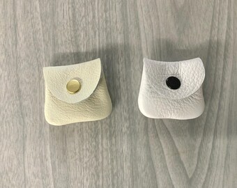 Tiny ring purse, small coin purse, white coin purse,teeny ring pouch, small leather ring purse, ring container, collector  coin purse, white