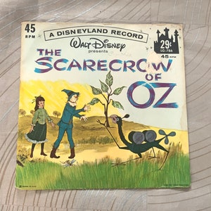 1965 rare -The Scarecrow of Oz-record, a Disneyland record,45 RPM record,LG-786,preowned record,Walt Disney,collector record,Scarecrow of Oz