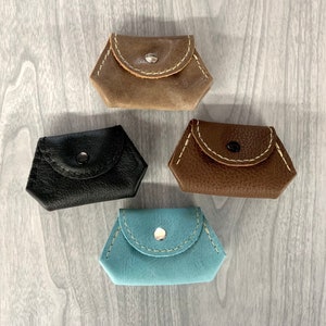 leather coin purse, coin purse, leather, handy coin purse, beige,black, brown, lt blue coin purses, coins,roomy leather coinpurse,coinholder