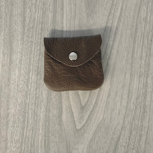 small coin purse, great for ear buds, tiny coin purse,leather coin purse,coin pouch,money purse,genuine leather,coin, great for small change