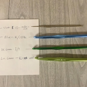 Colored BOYE crochet hook, sold singularly, different sizes hooks, crochet hook, aluminum crochet hooks, vintage hook, crocheting,steel hook