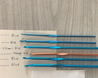Colored BOYE crochet hook, sold singularly, different sizes hooks, crochet hook, aluminum crochet hooks,vintage crochet hook,crocheting,hook